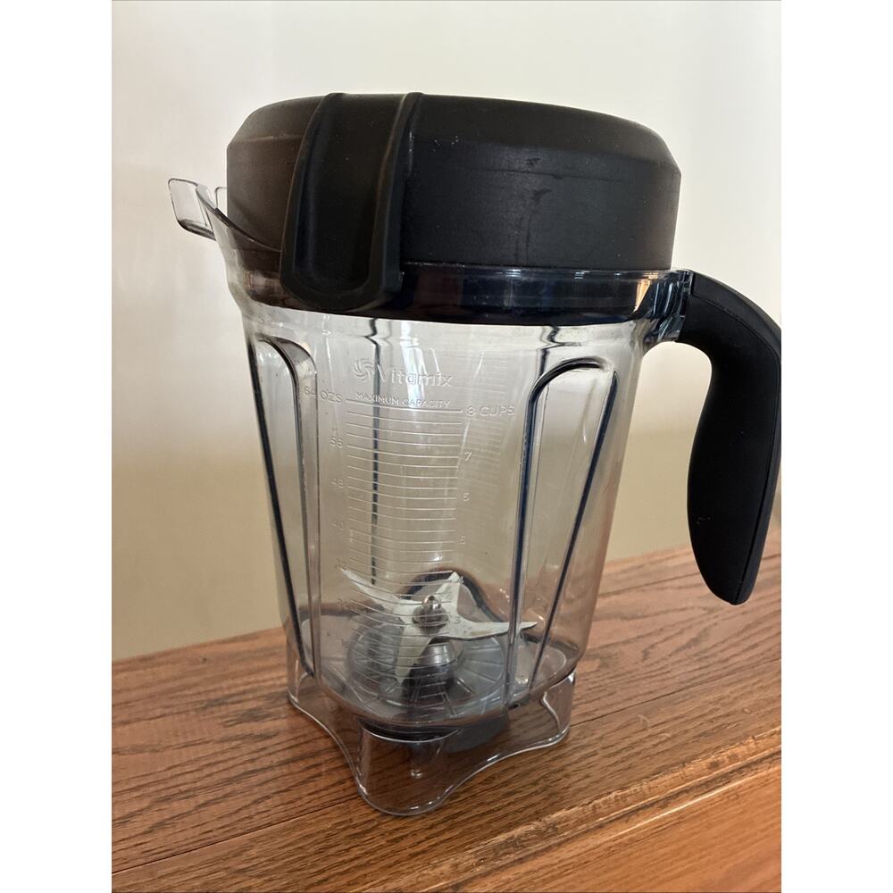 Vitamix Blender 64oz Pitcher 108300B Replacement OEM Genuine With Lid & Blade